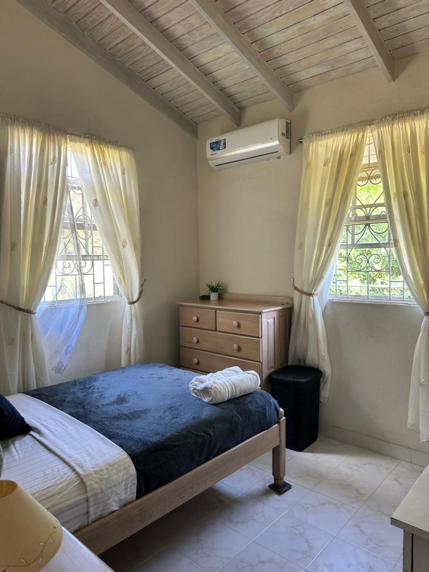 Entire Home - West Coast Barbados Saint Peter Eksteriør bilde